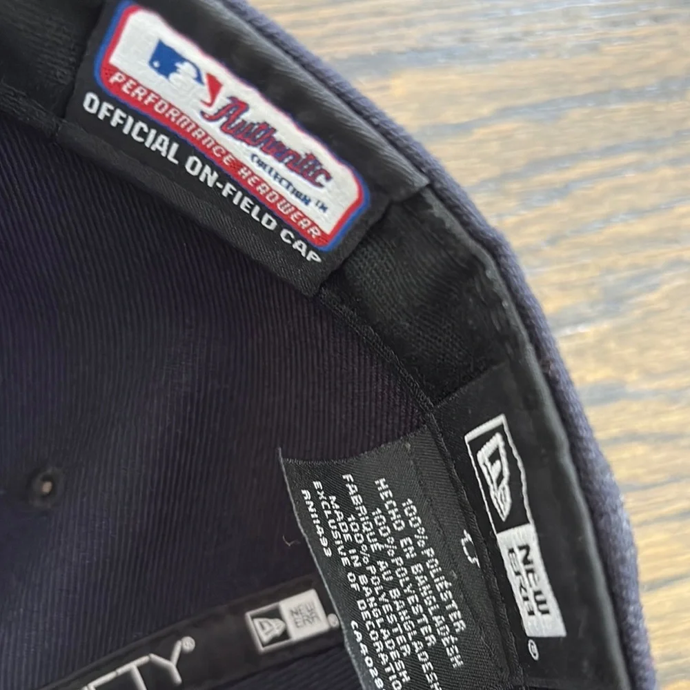 Men’s NWT On Field 59Fifty Navy Blue NY Fitted Baseball Cap- size 7 1/4